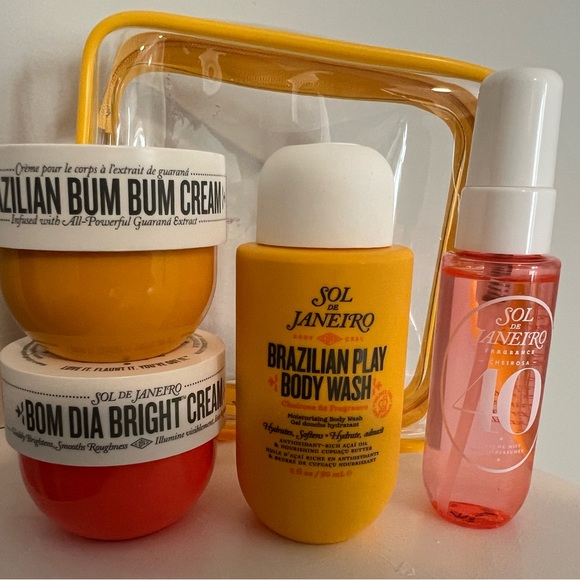 Sol De Janeiro 5 Piece Body Care Set
Cheirosa 62 and Cheirosa 40 - Picture 2 of 2